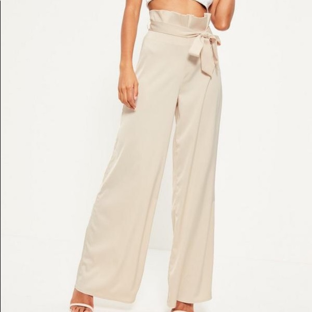 NWT Missguided High-Waisted Paper bag Pants